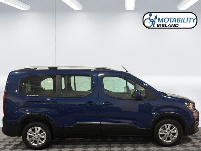 Image for 2020 Peugeot Rifter Wheelchair Accessible