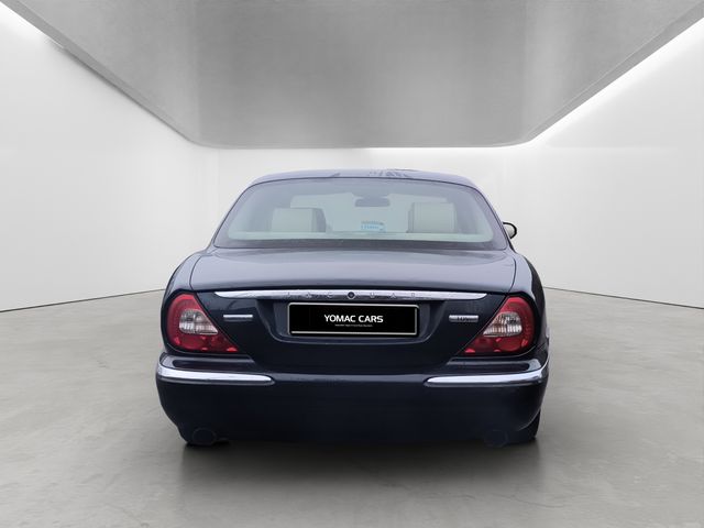 Image for 2007 Jaguar XJ6 2.7 XJ6 TDV6 -- HIGH SPEC -- SOVEREIGN 