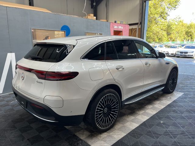 Image for 2021 Mercedes-Benz EQC 2021 MERCEDES-BENZ EQC400 4MATIC AMG LINE AUTOMATIC/ CRUISE CONTROL / 360 CAMERA / ELECTRIC MEMORY & HEATED SEATS / PADDLE SHIFTERS / AMBIENT LIGHTS / APPLE CARPLAY AND MORE