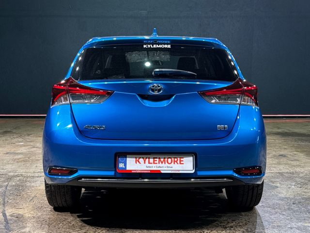 Image for 2016 Toyota Auris HYBRID 1.8 AUTOMATIC - BLACK HALF LEATHER - MULTI-SPOKE ALLOY WHEELS - REAR CAMERA - A/C HEATING CONTROLS