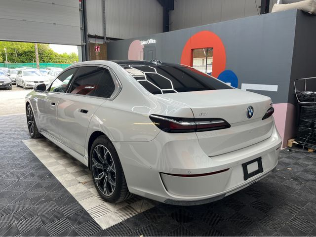 Image for 2024 BMW i7 €77950 2024 BMW I7 XDRIVE60 EXCELLENCE AUTOMATIC / CRUISE CONTROL / 360° CAMERA / ELECTRIC MEMORY & HEATED SEATS / PANORAMIC SUNROOF / AMBIENT LIGHTS / 31' BACK SCREEN / APPLE CARPLAY AND MORE