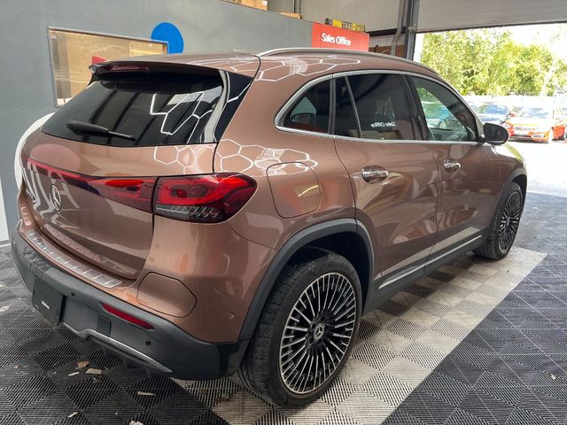 Image for 2021 Mercedes-Benz EQA 2021 MERCEDES-BENZ EQA AUTOMATIC / CRUISE CONTROL / PARKING CAMERA / ELECTRIC MEMORY & HEATED SEATS / PADDLE SHIFTERS / PANORAMIC SUNROOF / AMBIENT LIGHTS / APPLE CARPLAY AND MORE