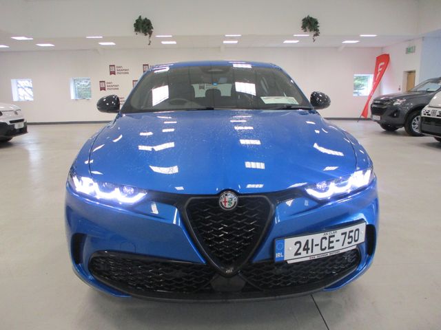 Image for 2024 Alfa Romeo Tonale Veloce 1.3 280BHP Phev Q4 AWD 5DR-ALCANTARA SEATING-CAMERA-CARPLAY