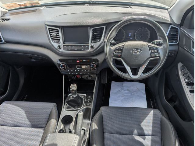 Image for 2017 Hyundai Tucson 1.7 SE NAV BLD 116PS 5DR // FULL SERVICE HISTORY //