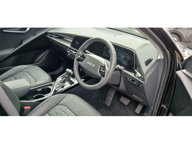 Image for 2026 Kia Niro HEV SEM **AUTOMATIC, REAR VIEW CAMEA, LEATHER INTERIOR, CRUISE CONTROL**
