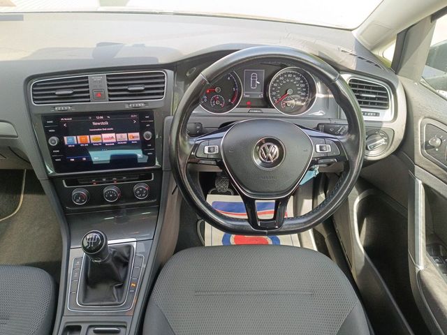 Image for 2019 Volkswagen Golf 1.6 TDI 115HP Comfortline Estate
