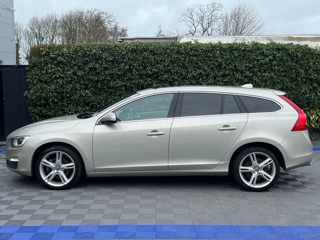 Image for 2017 Volvo V60 D4 CLASSIC 2.0 D // OPENING SUNROOF // LEATHER HEATED SEATS // BLUETOOTH MUSIC