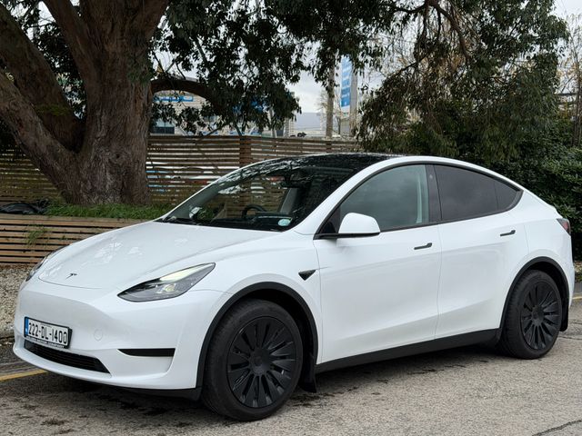 Image for 2022 Tesla Model Y STANDARD RANGE. PAN ROOF.2 KEYS
