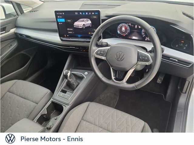 Image for 2025 Volkswagen Golf GOLF LAUNCH EDITION 1.5 TSI 115HP