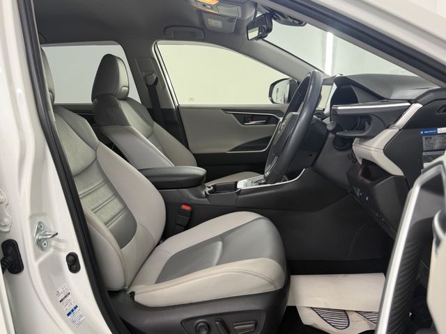 Image for 2019 Toyota Rav4 **2 KEYS **LANE ASSIST **BLIND SPOT ASSIST **ADAPTIVE CRUISE CONTROL **HEATED STEERING WHEEL **HEATED / COOLING SEATS **MULTI FUNCTION STEERING WHEEL **MULTI FUNCTION CENTRE CONSOLE **MULTI DRIVE MOD