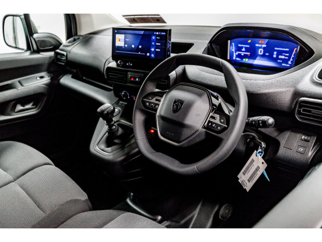 Image for 2026 Peugeot Partner **€3, 000 OFF** Pro Plus 1.5 Diesel 100HP 650Kg L1 - €27, 170 inc vat