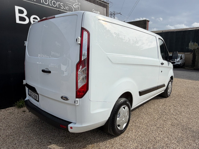 Image for 2022 Ford Transit Custom TREND 2.0 TDCI SWB // PRICE EXCL. VAT // WET BELT/TIMING BELT JUST REPLACED // 07/27 CVRT // ONE OWNER // AIR CON, CRUISE AND APPLE CARPLAY/ANDROID AUTO // FULL SERVICE HISTORY // 