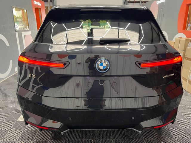Image for 2022 BMW iX 2022 BMW IX XDRIVE40 AUTOMATIC / CRUISE CONTROL / 360 CAMERA / ELECTRIC MEMORY & HEATED SEATS / AMBIENT LIGHTS / PANORAMIC SUNROOF AND MORE