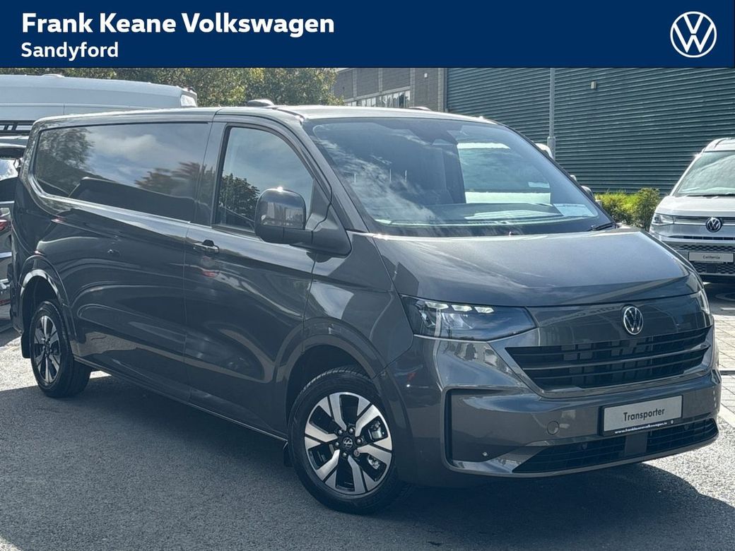 Image for 2026 Volkswagen Transporter HIGHLINE AUTO 30 LWB 150BHP *5 YEAR WARRANTY* *17" MONTE CARLO ALLOYS* *BODY COLOUR CODED BUMPERS* *APPLE CARPLAY/ANDROID AUTO* *REAR VIEW CAMERA* *FRONT AND REAR PARKING SENSORS*