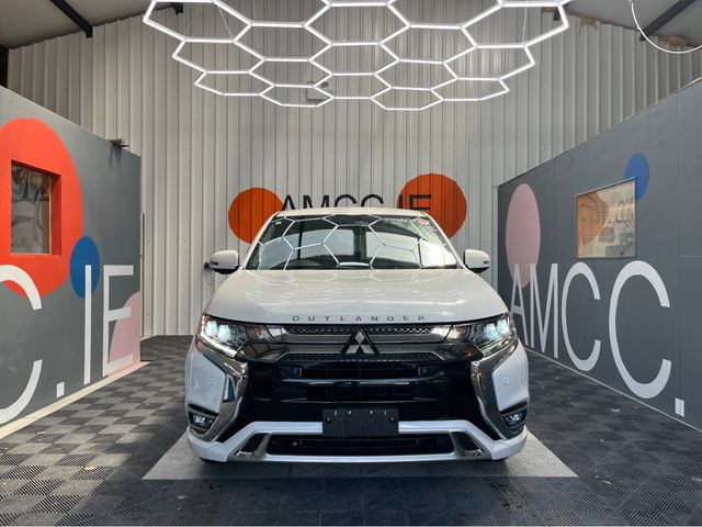 Image for 2019 Mitsubishi Outlander OUTLANDER G PREMIUM PACK / 103k KMs / HEATED SEATS + STEERING WHEEL , REVERSE CAMERA , ADAPTIVE CRUISE & MORE