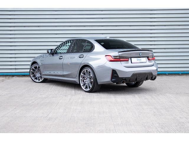 Image for 2023 BMW 3 Series 2023 330E M-SPORT PRO