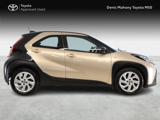Image for 2022 Toyota Aygo X Design