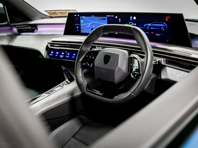 Image for 2025 Peugeot 5008 E-GT 72kWh 210HP - 7 Seats