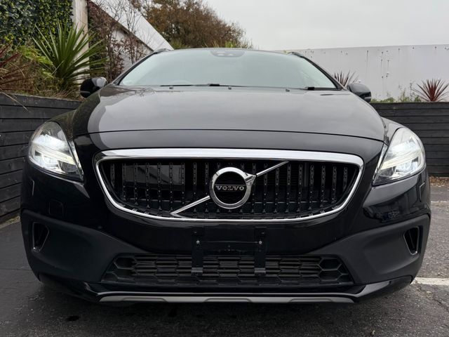 Image for 2019 Volvo V40 2.0 D4 AUTO / CROSS COUNTRY / MOMENTUM SPEC / LOW MILEAGE / TAX €190 