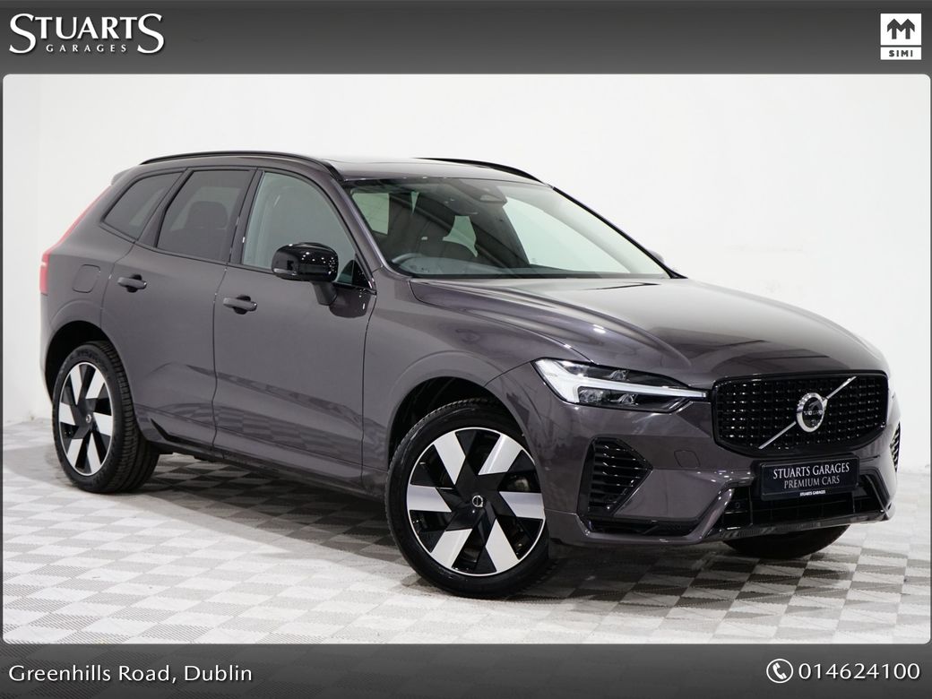 Image for 2025 Volvo XC60 T6 XC60 PLUS DARK: 20” UPGRADE DIAMOND CUT ALLOYS, PLATINUM GREY METALLIC WITH CHARCOAL LEATHER, PANORAMIC ROOF, KEYLESS ENTRY, HEATED SEATS