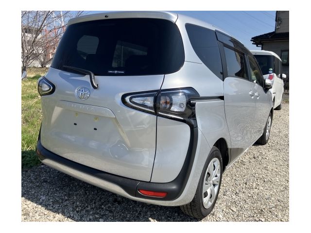 Image for 2018 Toyota Sienta 1.5 Petrol Auto