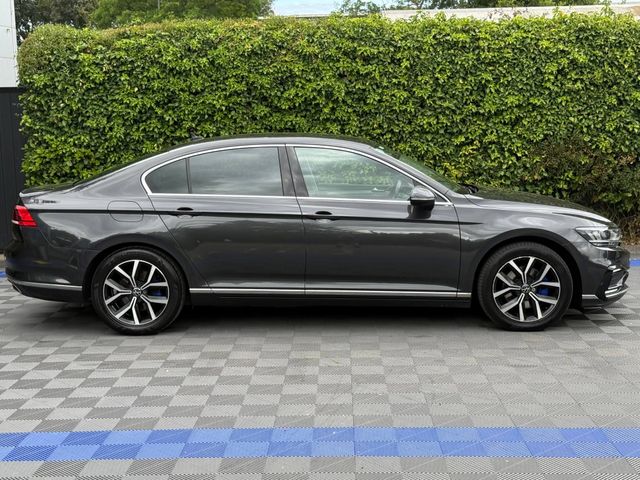 Image for 2021 Volkswagen Passat GTE 1.4 HYBRID AUTO // MAIN DEALER SERVICE HISTORY // LEATHER HEATED SEATS // APPLE CARPLAY/ANDROID AUTO