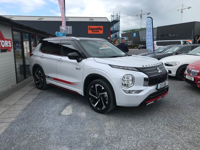 Image for 2023 Mitsubishi Outlander 