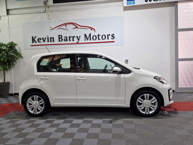 Image for 2020 Volkswagen up! 1.0 HIGHLINE AUTOMATIC **TOP SPEC / LOW MILEAGE / 15" ALLOY WHEELS / AIR CONDITIONING / CRUISE CONTROL / HEATED FRONT SEATS / REAR PARKING ASSIST / FULL SERVICE RECORD**