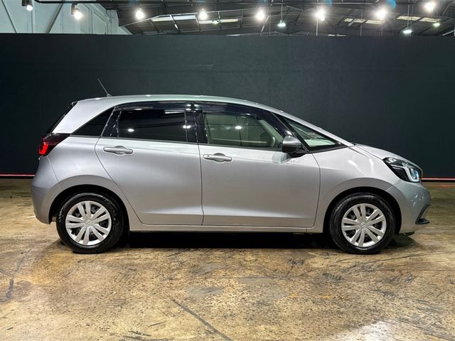 Image for 2021 Honda Fit 1.5 HYBRID-E HEV - STABILITY CONTROL - PARKING SENSOR