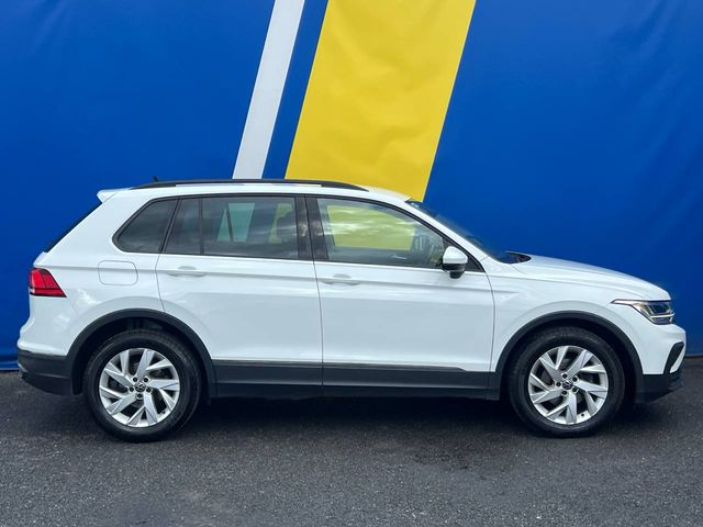 Image for 2021 Volkswagen Tiguan LIFE 2.0 TDI // REVERSE CAMERA // APPLE CARPLAY/ANDROID AUTO // DUAL ZONE CLIMATE CONTROL