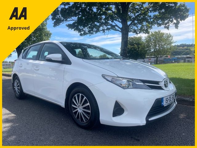 Image for 2015 Toyota Auris 1.4 D-4D TERRA FREE DELIVERY