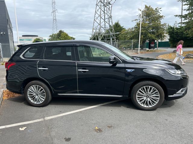 Image for 2018 Mitsubishi Outlander High Spec G Model Sunroof