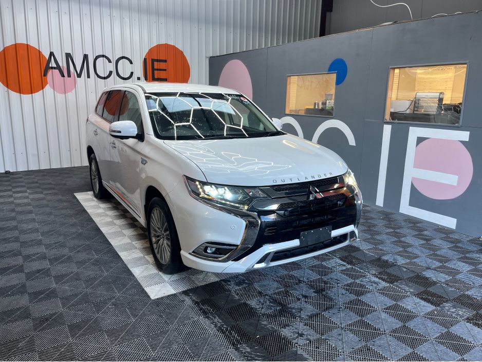 Image for 2019 Mitsubishi Outlander €22950! OUTLANDER 2.4 HYBRID / 72k KMs / HEATED SEATS + STEERING WHEEL , REVERSE CAMERA , ADAPTIVE CRUISE & MORE