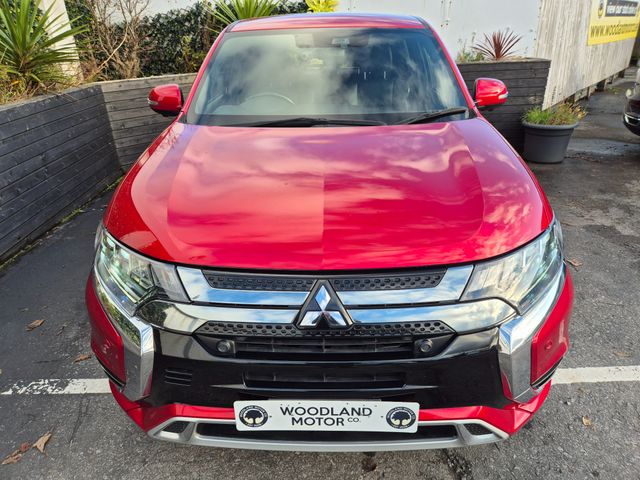 Image for 2021 Mitsubishi Outlander 2.5 PHEV / EXCEED TOP SPEC / LOW MILEAGE / TAX €160
