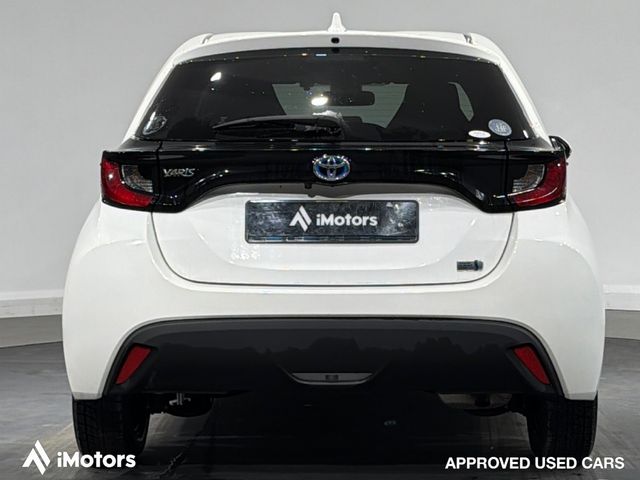 Image for 2023 Toyota Yaris HYBRID X