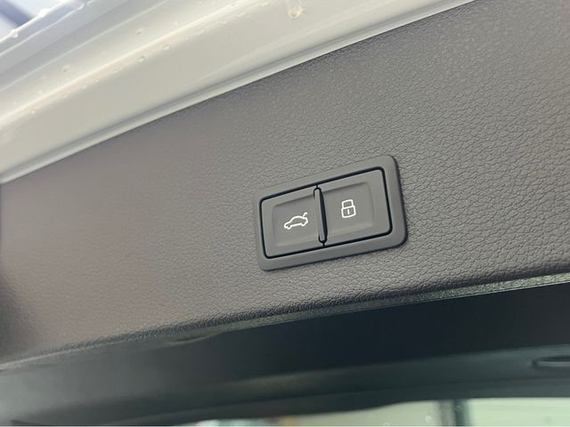 Image for 2022 Audi Q2 €31950 2022 Audi Q2 35TDI Automatic Heated Seats/Reverse Camera/Cruise Control/Low Mileage