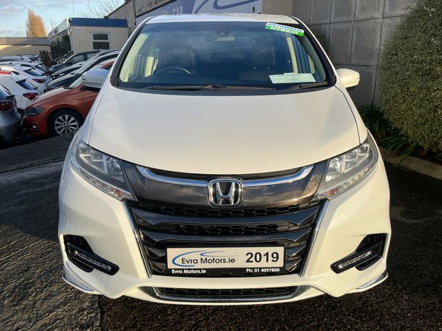 Image for 2019 Honda Odyssey 8 SEATER ABSOLUTE AUTOMATIC HYBRID 2.0 PETROL //KEYLESS ENTRY//REVERSE CAMERA//ADAPTIVE CRUISE CONTROL//ELECTRIC DRIVERS SEAT// 
