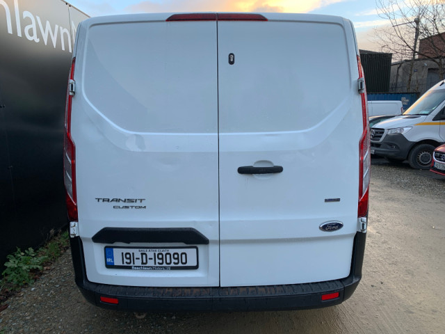 Image for 2019 Ford Transit Custom 2.0 TDCI 105 PS SWB // PRICE EXCL. VAT // GREAT CONDITION // 12/26 CVRT // 