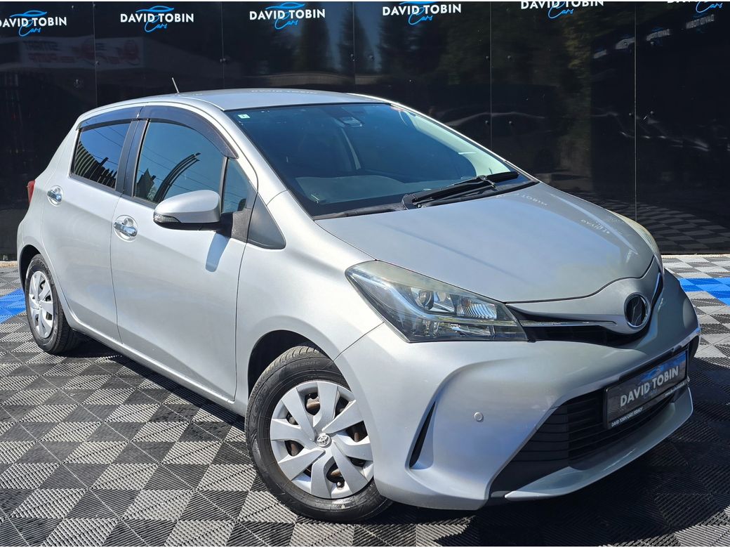 Image for 2015 Toyota Vitz 1.3 PETROL AUTO REVERSING CAMERA