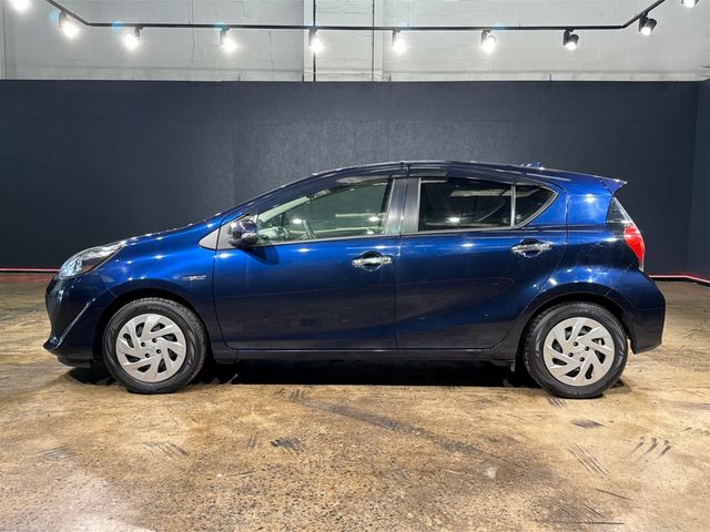 Image for 2019 Toyota Aqua 1.5 HYBRID S STYLE BLACK - PUSH BUTTON START/STOP - TOYOTA SAFETY SENSE - 360 CAMERA