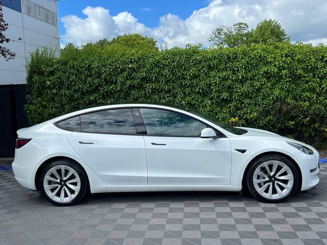 Image for 2021 Tesla Model 3 LONG RANGE 78.8KWH // ADAPTIVE CRUISE CONTROL // PAN ROOF // 19" ALLOYS 