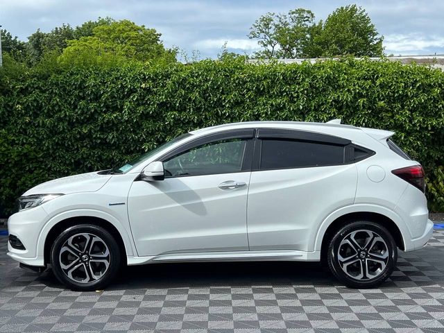 Image for 2021 Honda Vezel 1.5 HYBRID AUTO // HALF LEATHER HEATED SEATS // REVERSE CAMERA // DIAMOND CUT ALLOYS