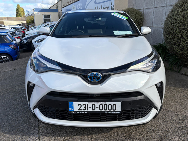 Image for 2023 Toyota C-HR SOL NERO AUTOMATIC HYBRID 1.8 PETROL //HIGH SPEC//LOW MILES//HALF LEATHER HEATED SEATS//360 PARKING CAMERAS//ADAPTIVE CRUISE CONTROL//KEYLESS ENTRY//