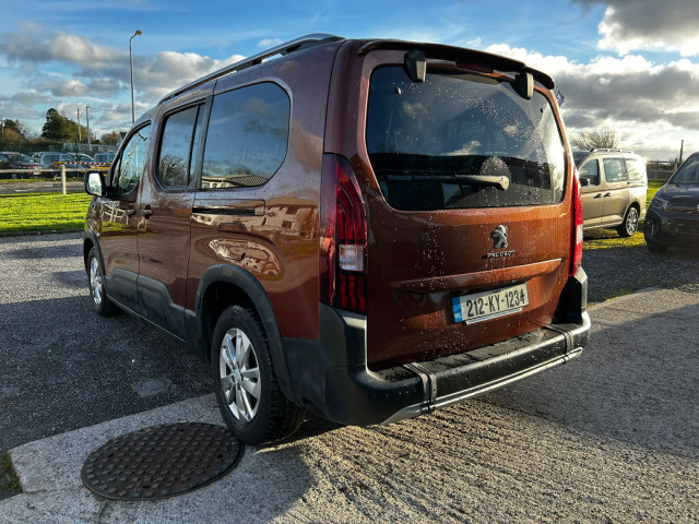 Image for 2021 Peugeot Rifter LWB Wheelchair Accessible
