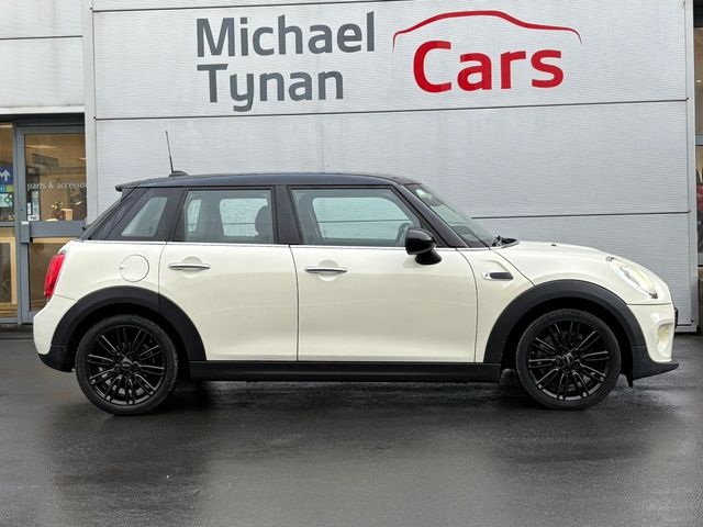 Image for 2017 Mini Cooper 1.5 Petrol 5 Door, Manual, Tinted Glass, 17" Gloss Black Alloys, Climate Control, 1/2 Leather, Cruise Control 