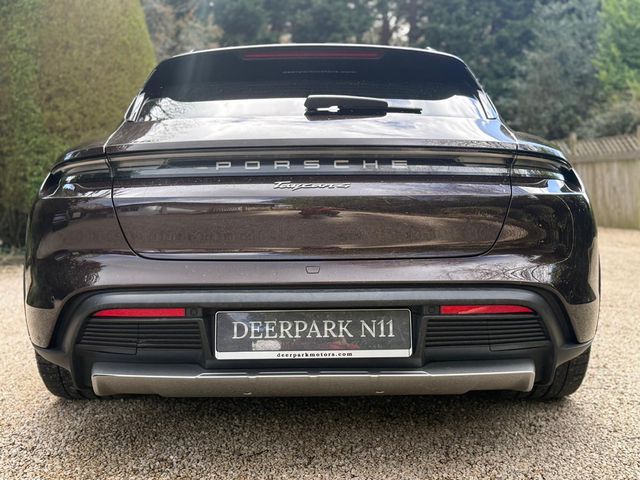 Image for 2022 Porsche Taycan 4 CROSS TURISMO *Performance Battery Plus…4 Wheel Drive*