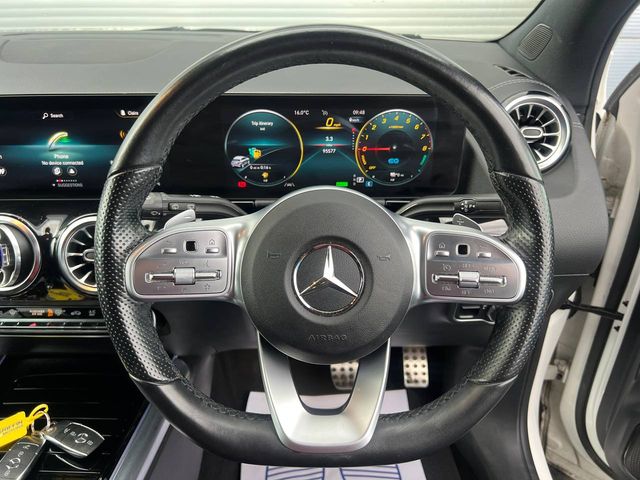Image for 2021 Mercedes-Benz GLA Class GLA250e PREMIUM 1.3 HYBRID ** HIGH SPEC ** // VIRTUAL COCKPIT // FULL SERVICE HISTORY // AMBIENT LIGHTING
