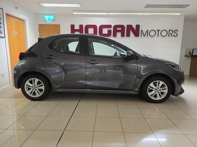 Image for 2021 Toyota Yaris Hybrid Luna Automatic