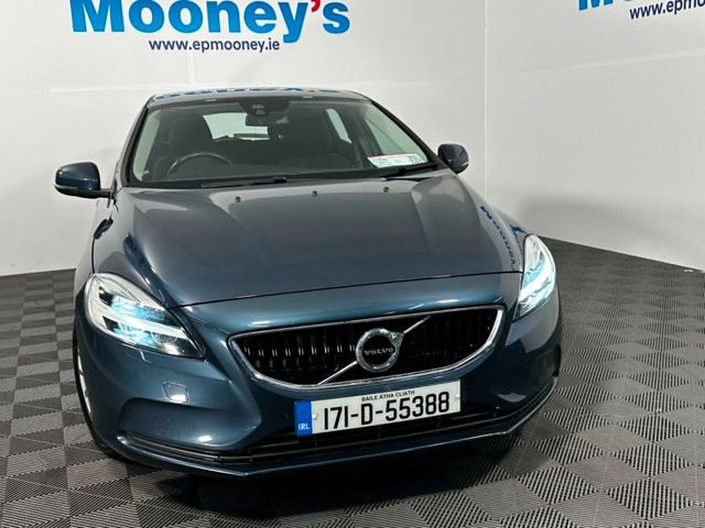 Image for 2017 Volvo V40 T2 (122hp) Momentum Edition
