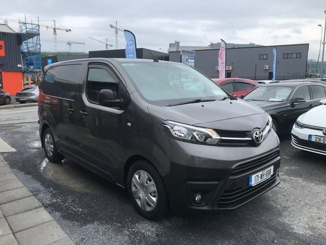 Image for 2017 Toyota Proace 
